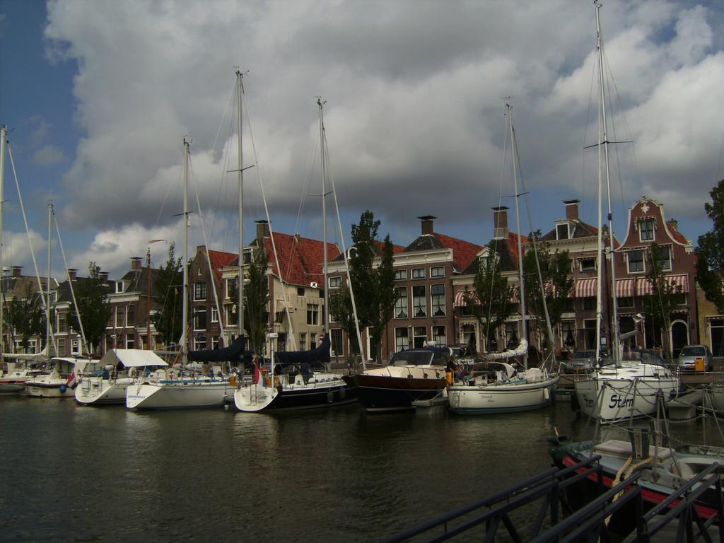 De Grote Sluis Villa Harlingen Bagian luar foto